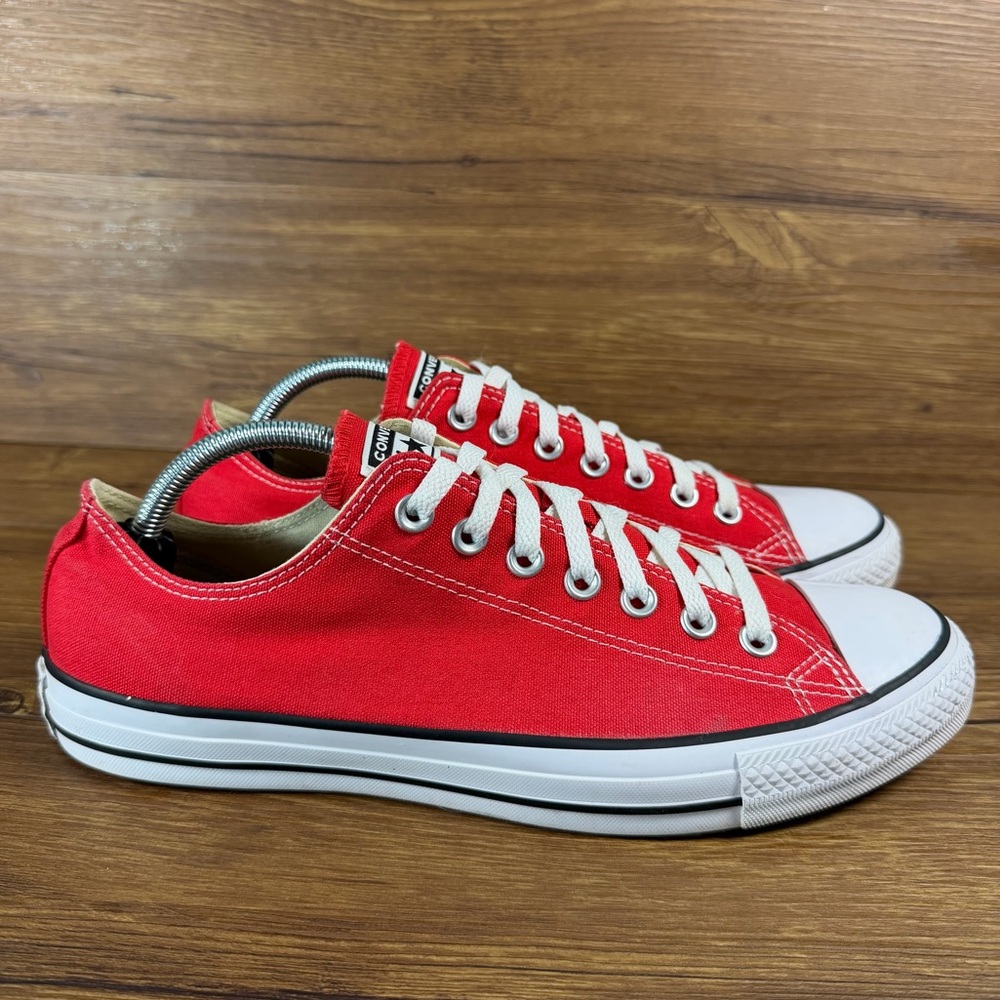 Converse Red Low Top Sneakers Men’s Size 10 Shoes‎ Red